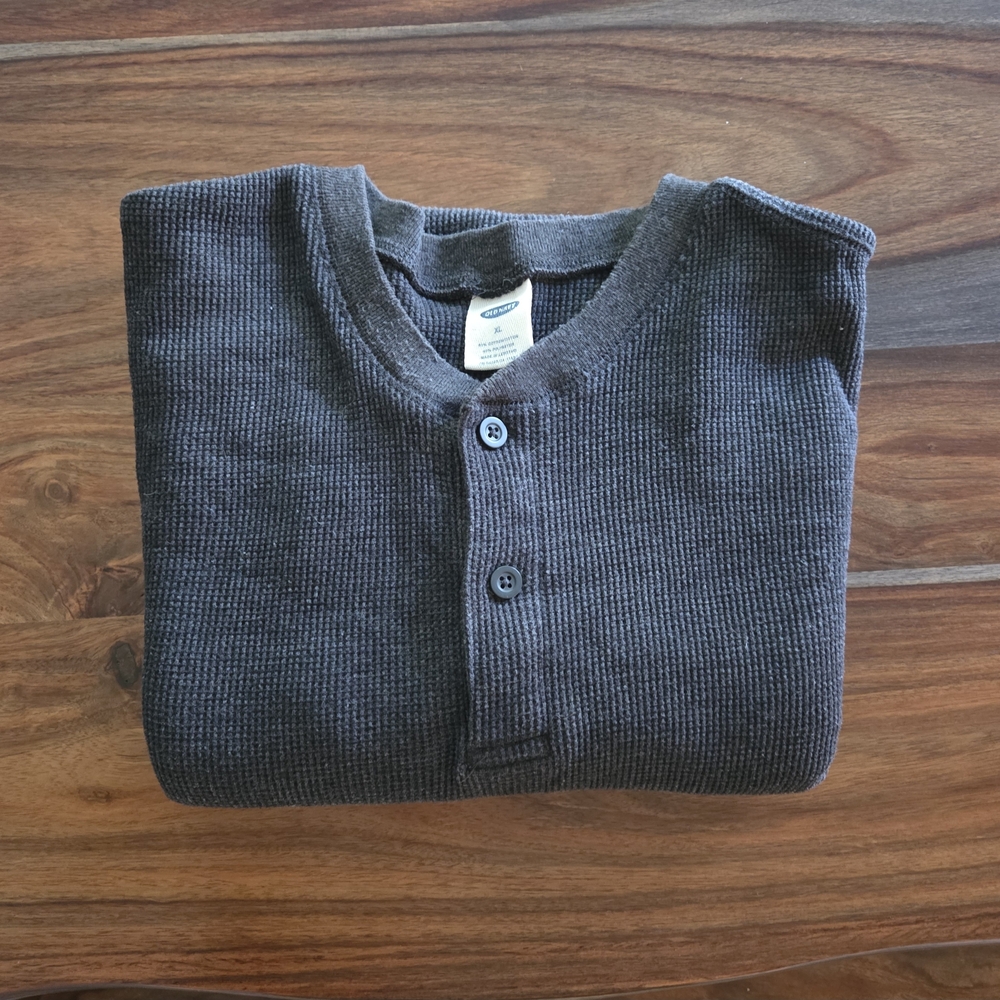 Men's Dark Gray Henley Old Navy XL Cozy Warm Comfortable Buttons